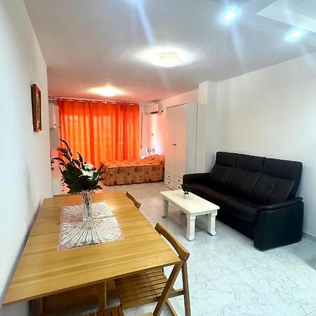 Estudio A 1 Minuto De La Playa Apartment ตอร์เรเวียคา ภายนอก รูปภาพ