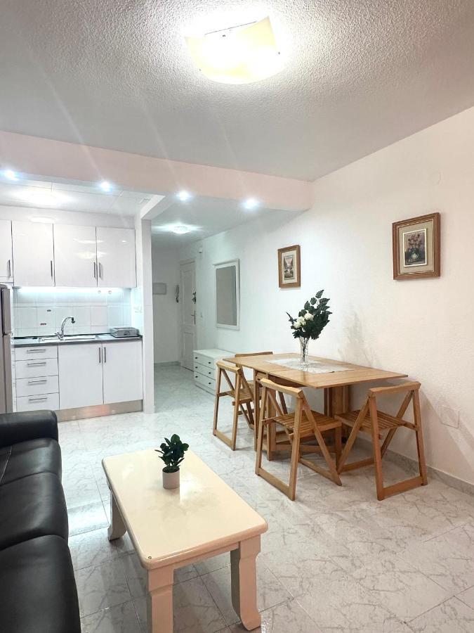 Estudio A 1 Minuto De La Playa Apartment ตอร์เรเวียคา ภายนอก รูปภาพ